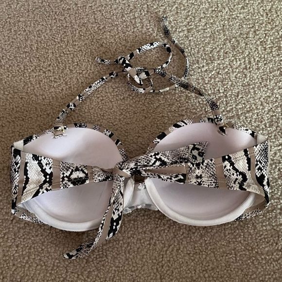 Xhilaration Women's Bikini Top Animal Print Medium Adjustable Top - Picture 2 of 5